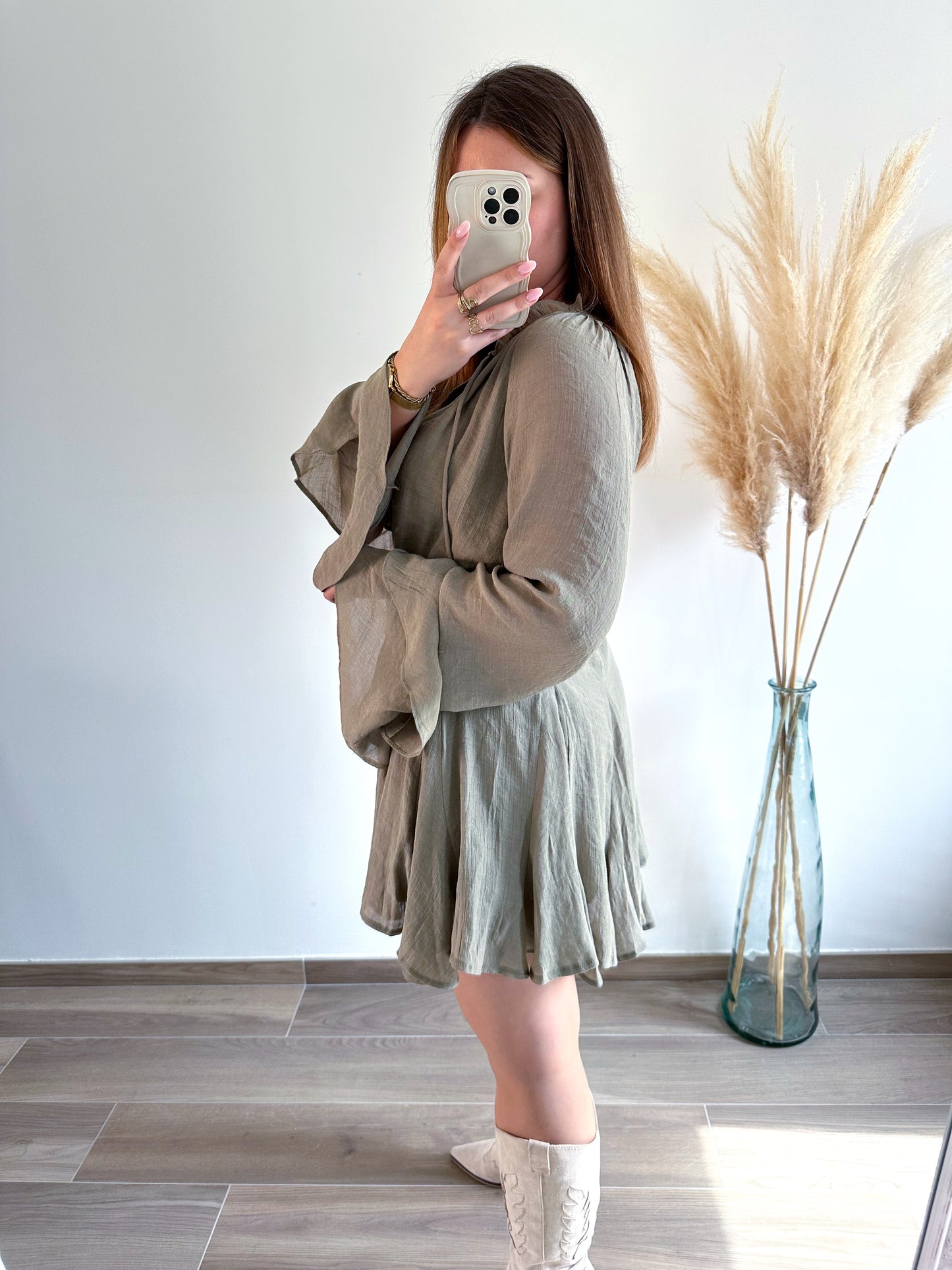 Robe kaki AVA