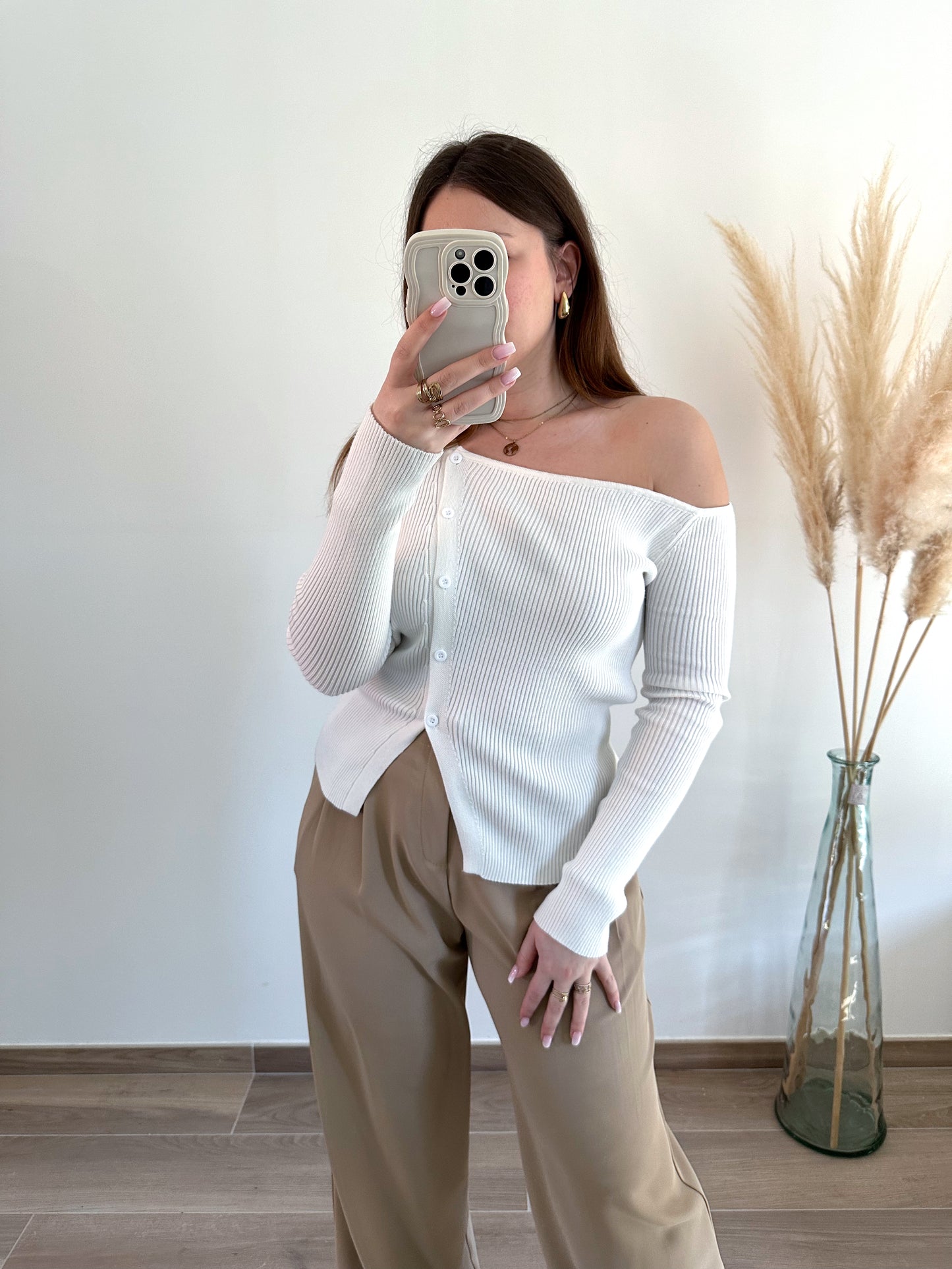 Top asymétrique boutonné blanc AMEL