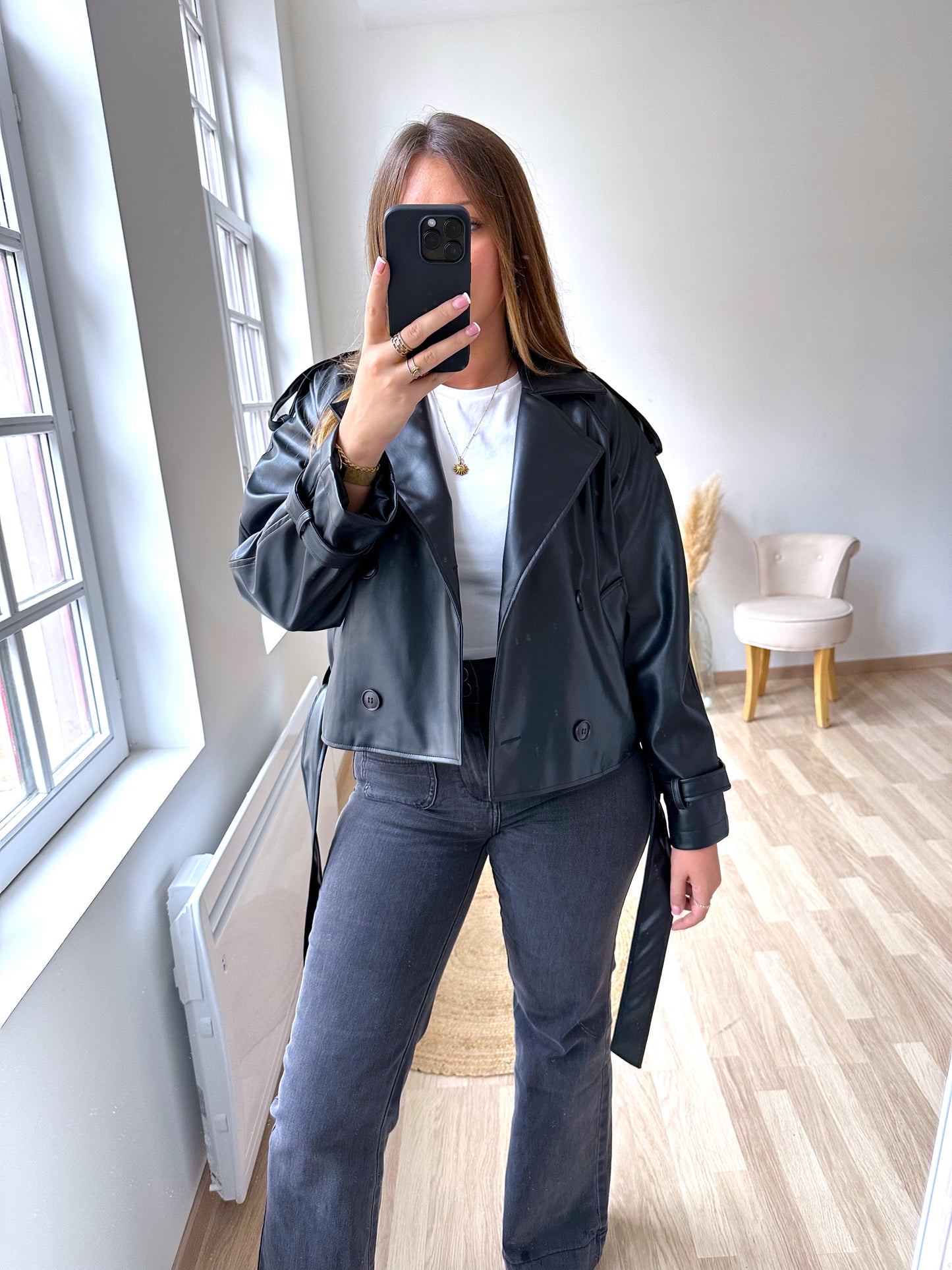 SELENIA short faux leather trench coat