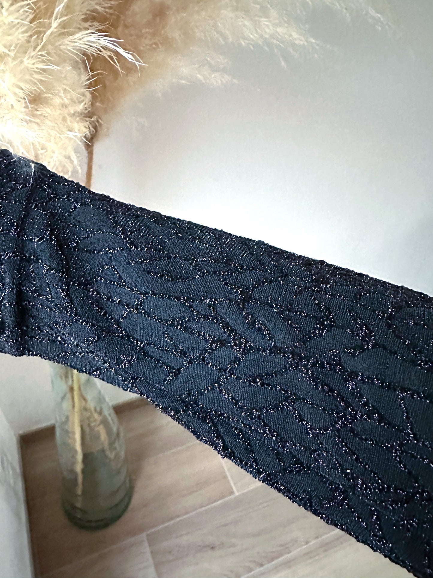 Robe noire liseré pailleté ATHEA