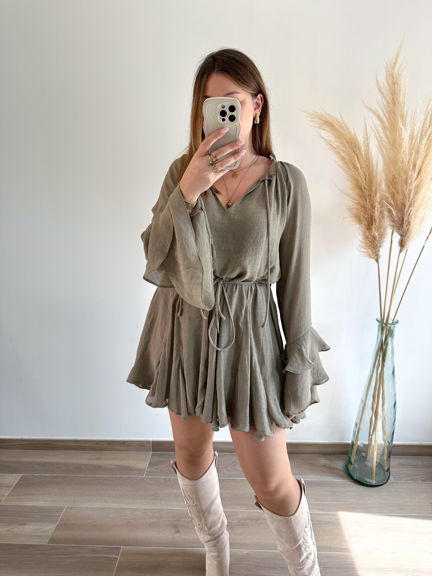 Robe kaki AVA