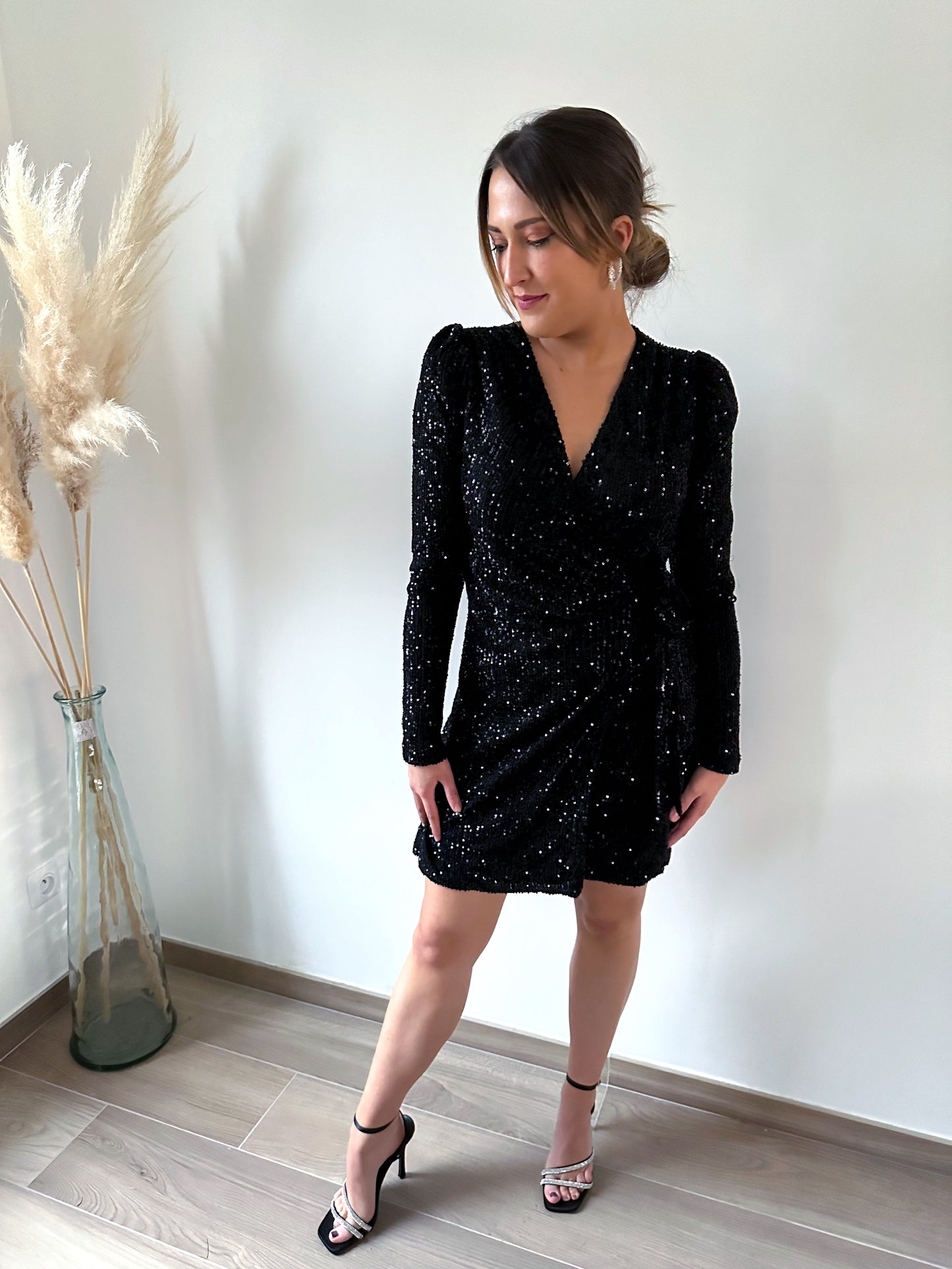 Robe noire pailletée ALMA