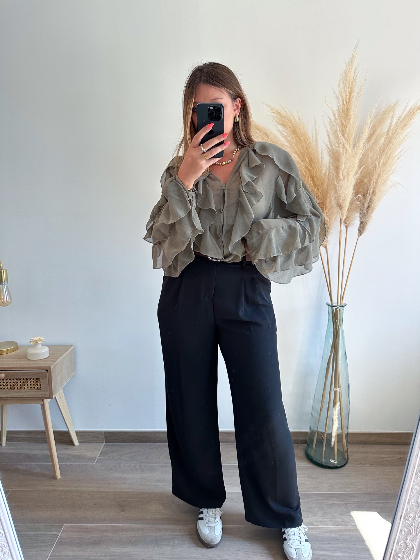 Blouse à volants kaki JENNY