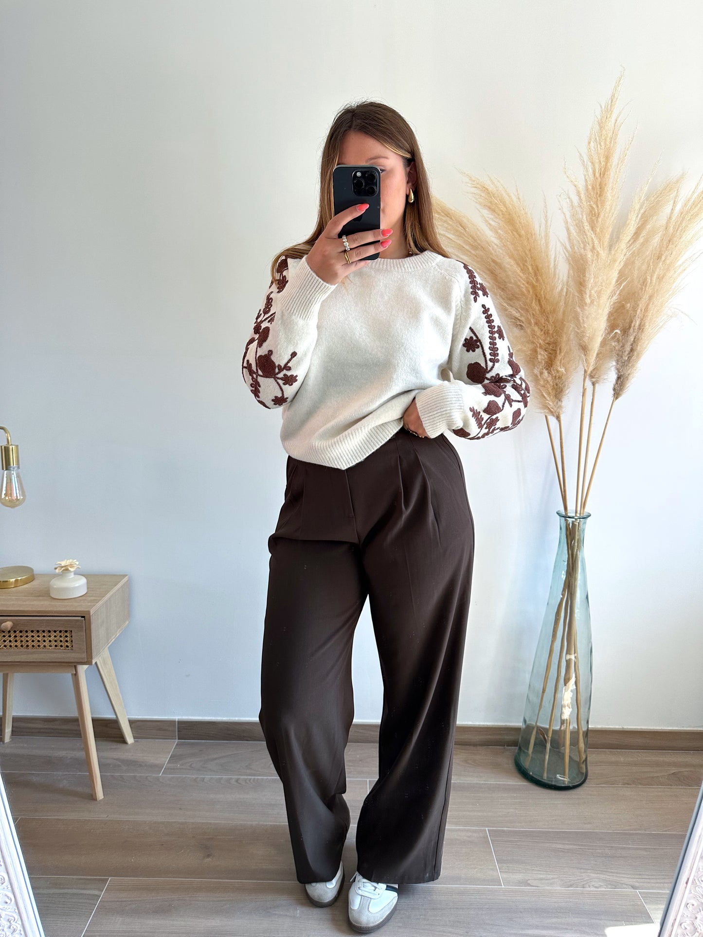 Pull écru brodé AURORE
