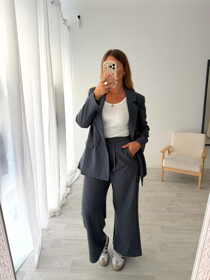 Pantalon gris ISIA
