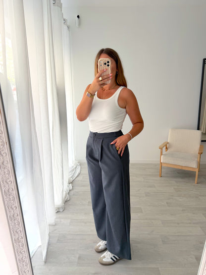 Pantalon gris ISIA