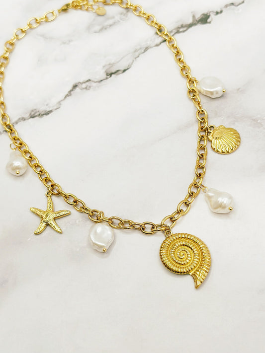 Collier breloques coquillages